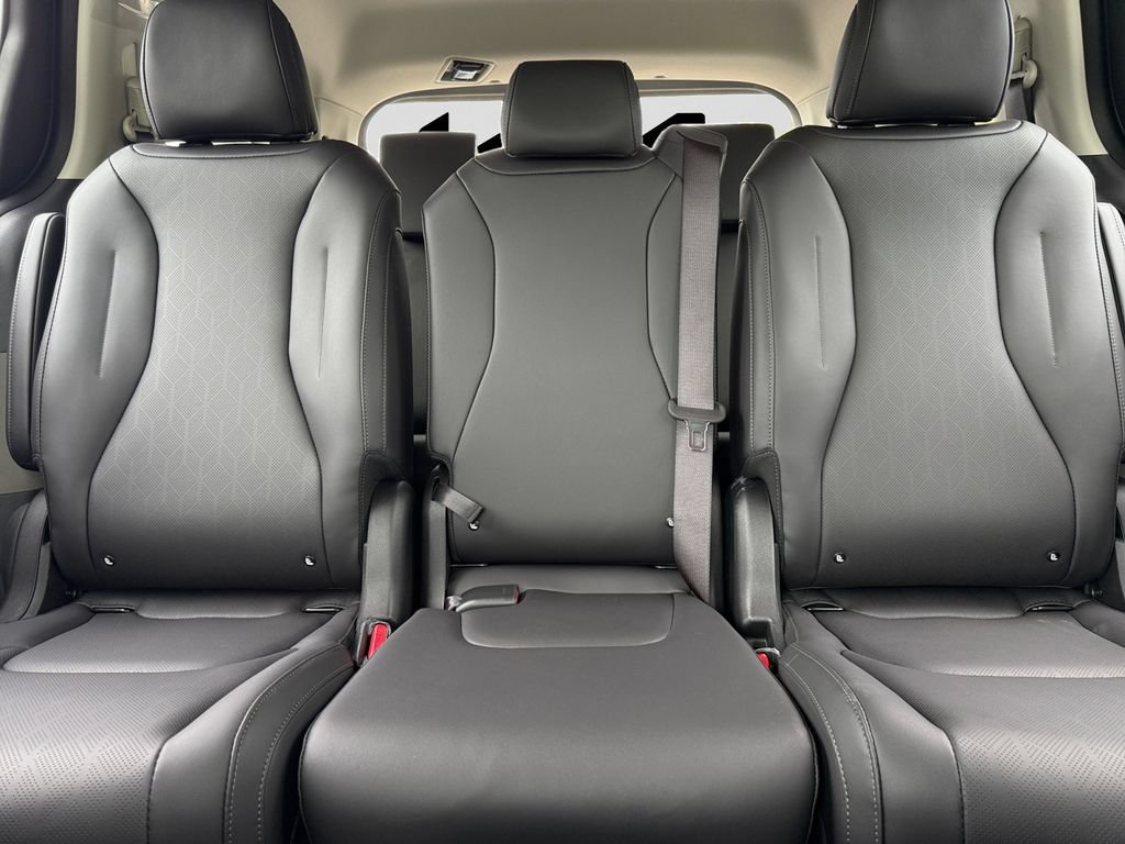 New 2026 Kia Carnival EX FWD image 16
