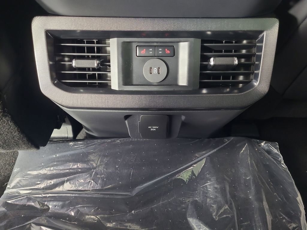 New 2026 Ford F250 Platinum image 18