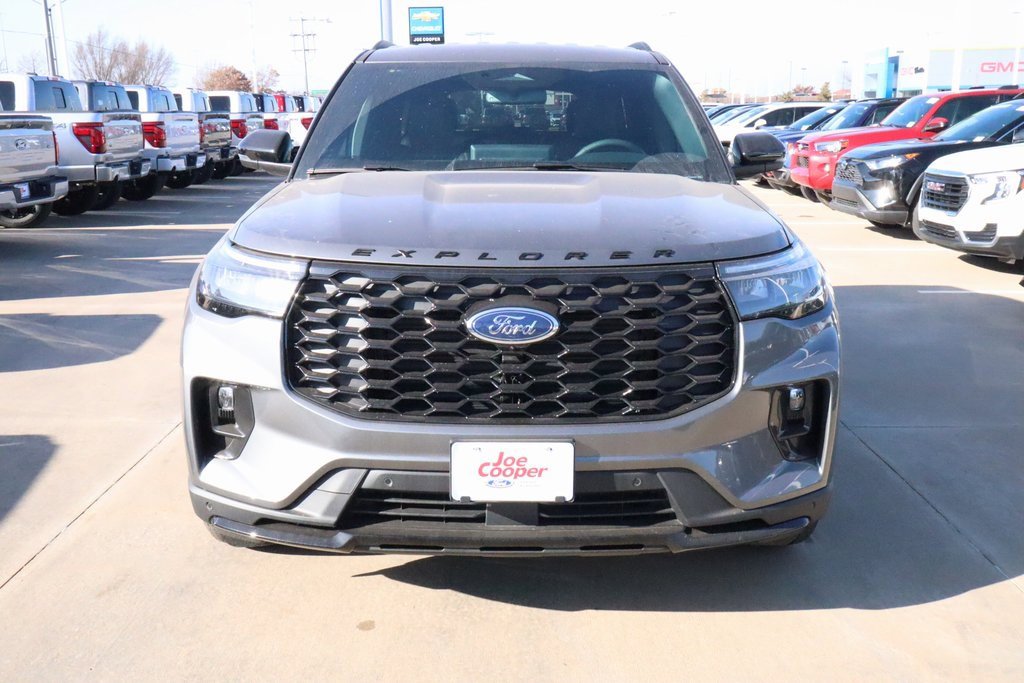 New 2026 Ford Explorer ST-Line w/ ST-Line Street Pack image 10