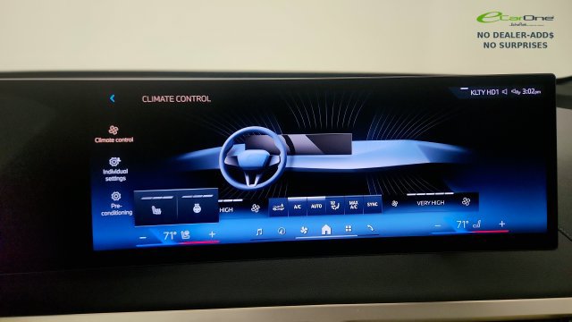 Used 2024 BMW iX xDrive50 w/ Premium Package AWD/4WD image 75