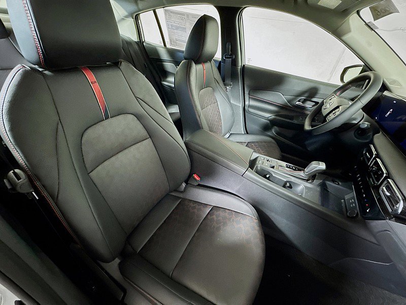 New 2026 Nissan Sentra SR w/ SR Premium Package FWD image 28