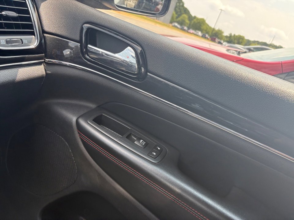 Used 2020 Jeep Grand Cherokee Trailhawk image 31