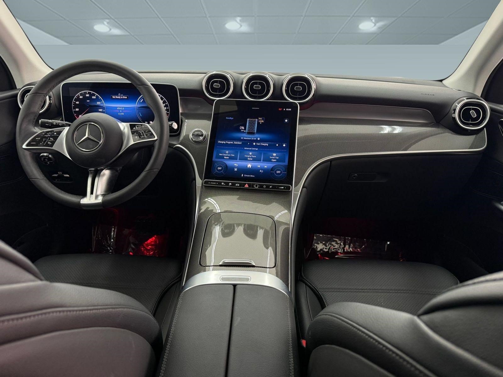 Used 2025 Mercedes-Benz GLC 350e 4MATIC image 12