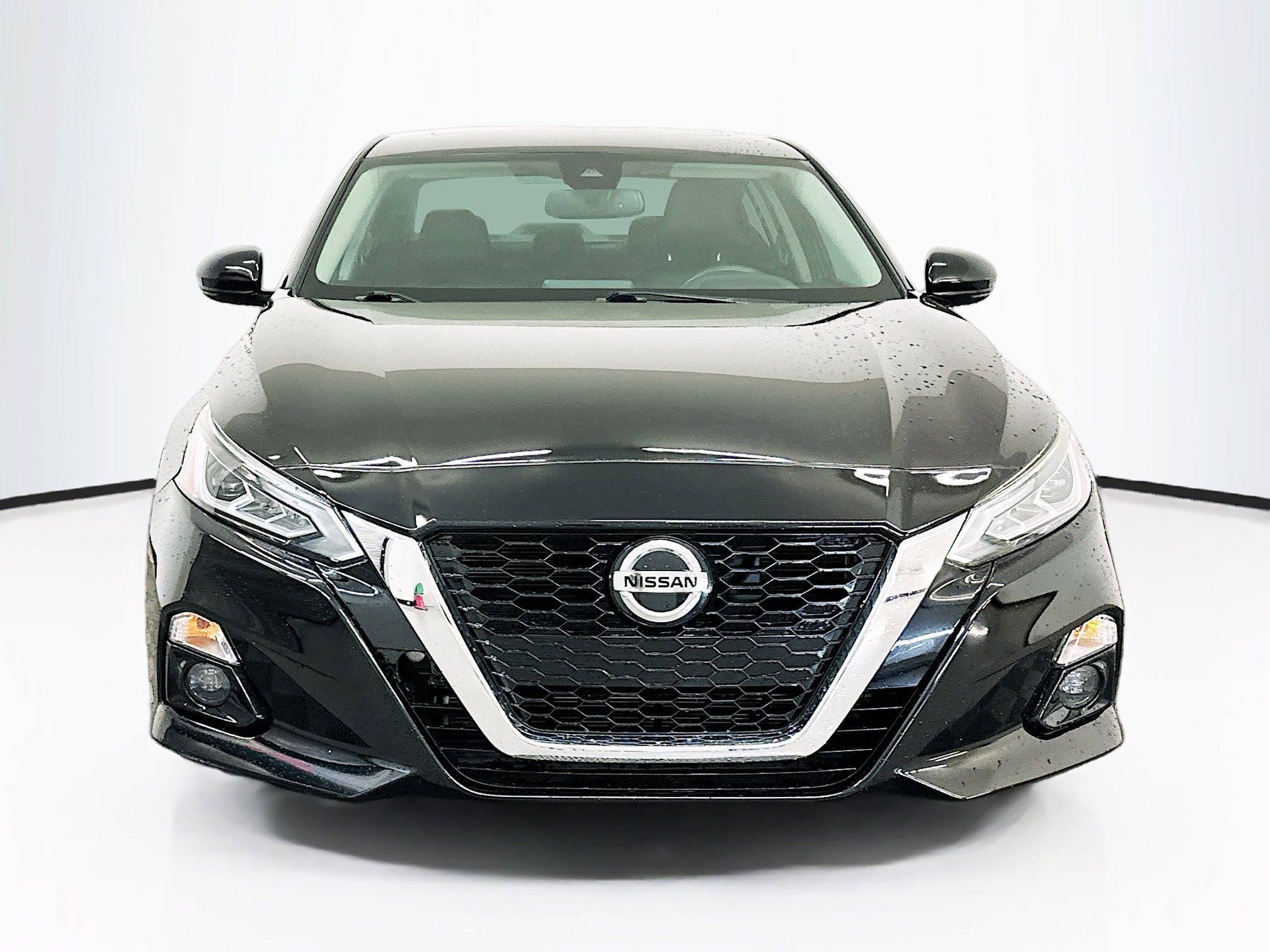 Used 2019 Nissan Altima 2.5 SL FWD image 2