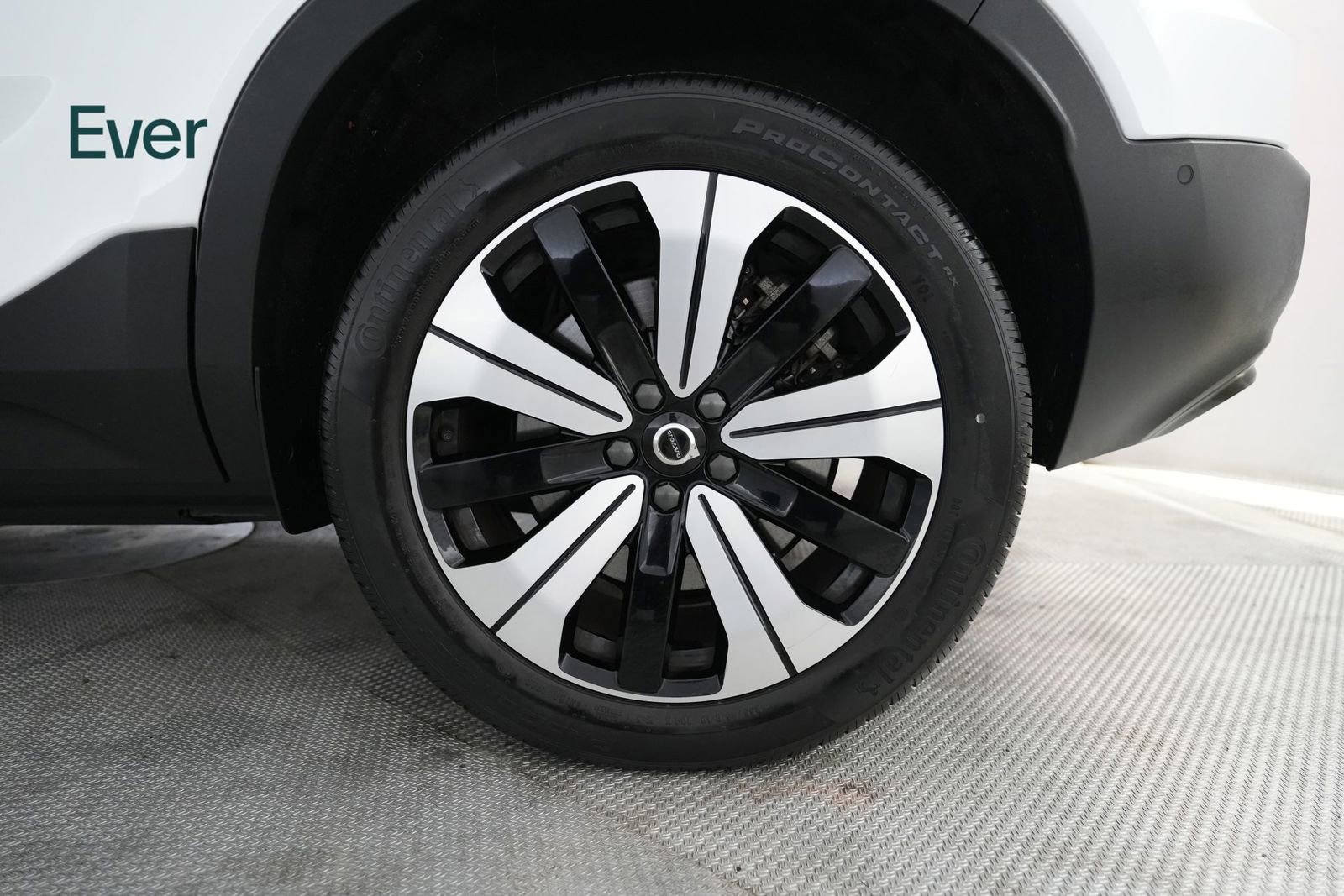 Used 2023 Volvo C40 P8 Recharge Plus AWD/4WD image 9