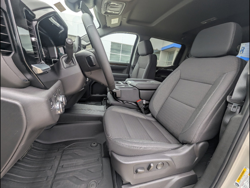 New 2026 GMC Sierra 1500 SLE image 15