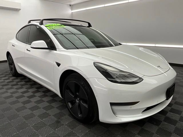 Used 2021 Tesla Model 3 Standard Range Plus image 3