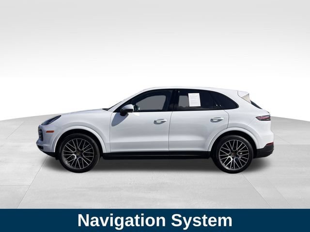 Used 2022 Porsche Cayenne AWD/4WD image 2