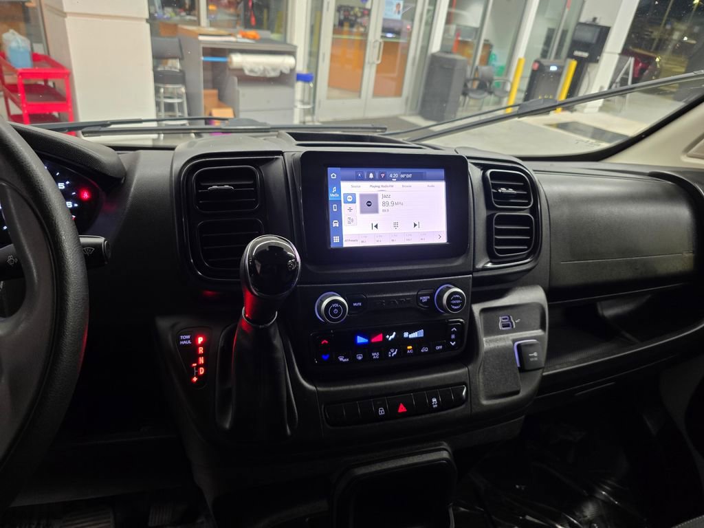 Used 2024 RAM ProMaster 2500 w/ Convenience Group image 21