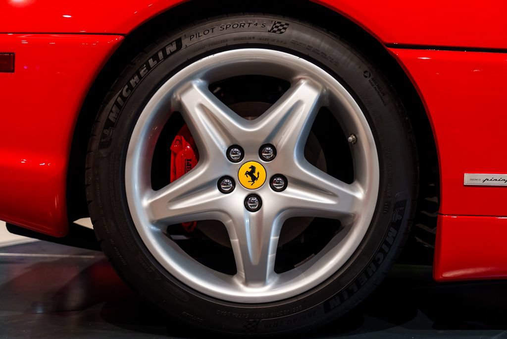 Used 1999 Ferrari F355 Spider RWD image 16