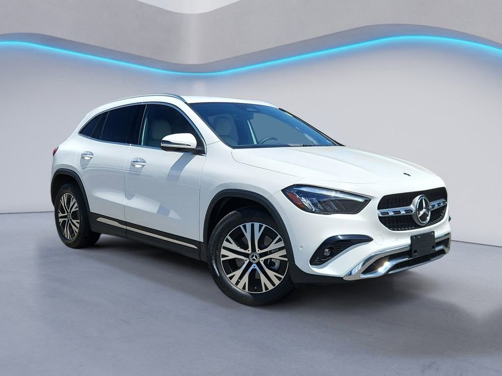 Used 2025 Mercedes-Benz GLA 250 4MATIC image 2