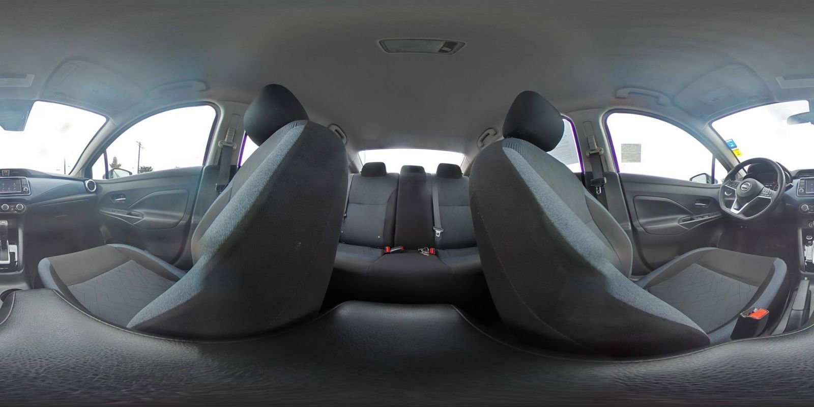 Used 2025 Nissan Versa SV image 37