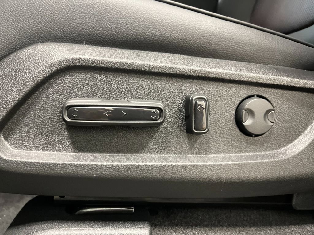 New 2026 Honda Pilot Black Edition image 14