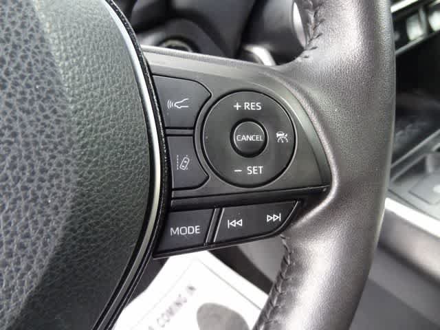 Used 2020 Toyota RAV4 XLE w/ Convenience Package AWD/4WD image 11