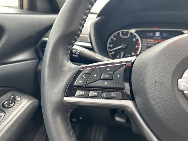 Used 2025 Nissan Altima 2.5 SV w/ SV Premium Package FWD image 18