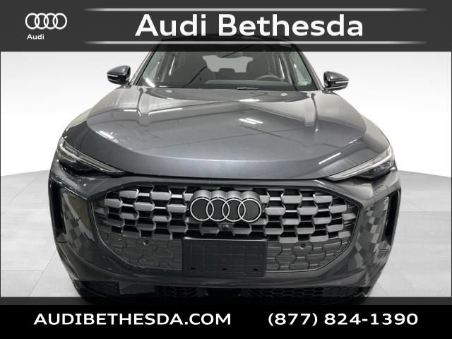 Certified 2025 Audi Q5 Premium AWD/4WD image 2