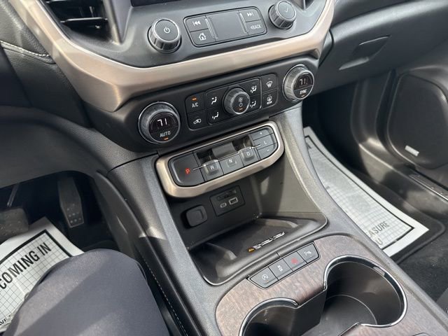 Used 2023 GMC Acadia Denali w/ Denali Ultimate Package FWD image 25