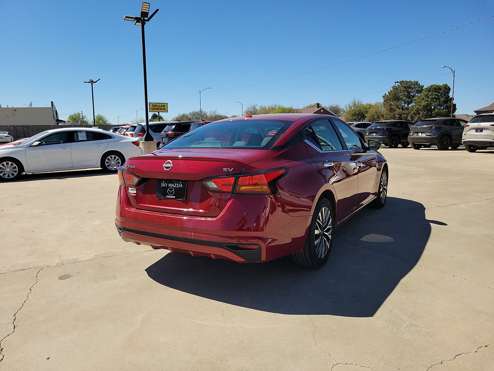 Used 2024 Nissan Altima 2.5 SV image 7