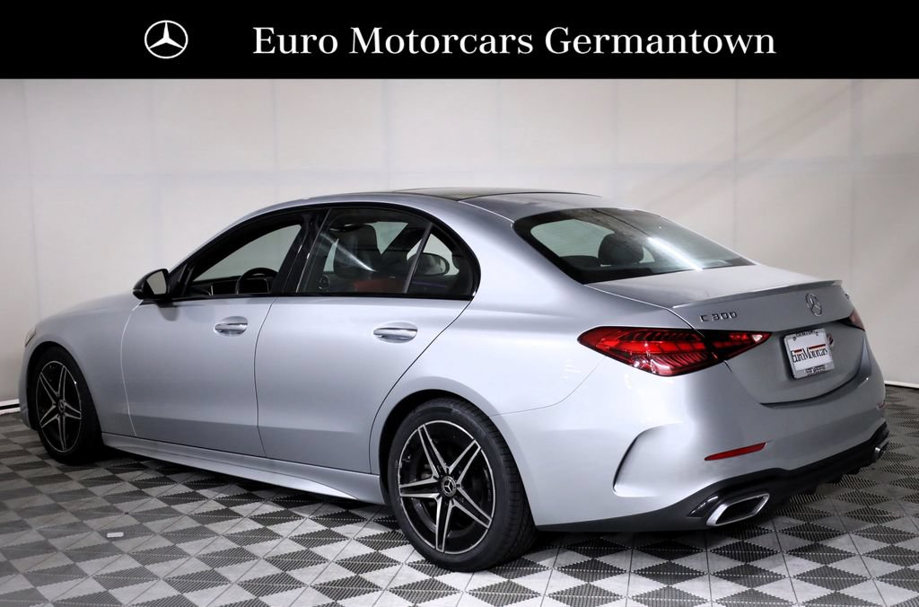Used 2022 Mercedes-Benz C 300 4MATIC Sedan image 4