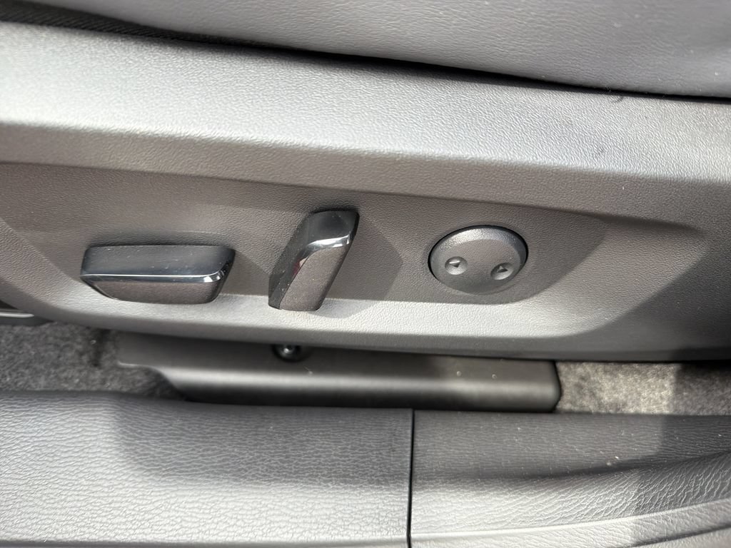 New 2026 Mitsubishi Outlander SE AWD/4WD image 16
