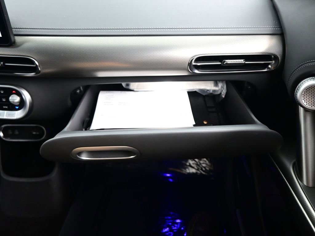 Used 2025 Genesis GV60 Advanced image 35