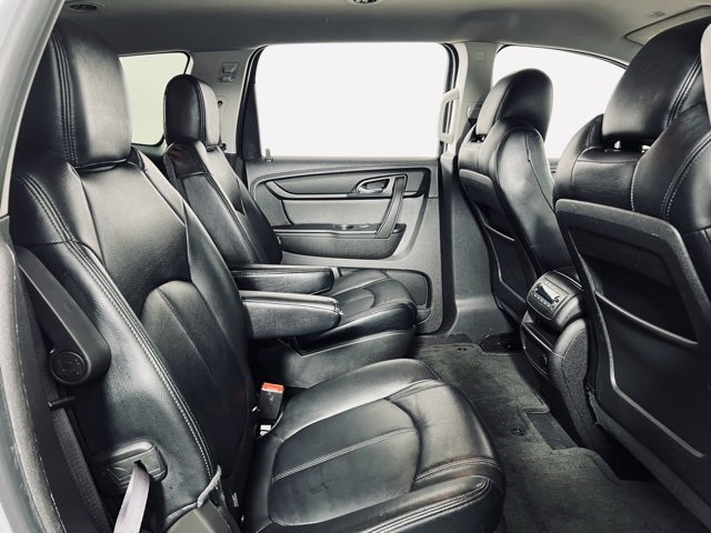 Used 2013 Chevrolet Traverse LT image 17
