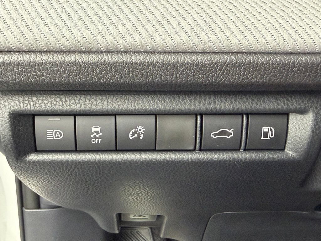 Used 2026 Toyota Camry SE w/ Convenience Package FWD image 29