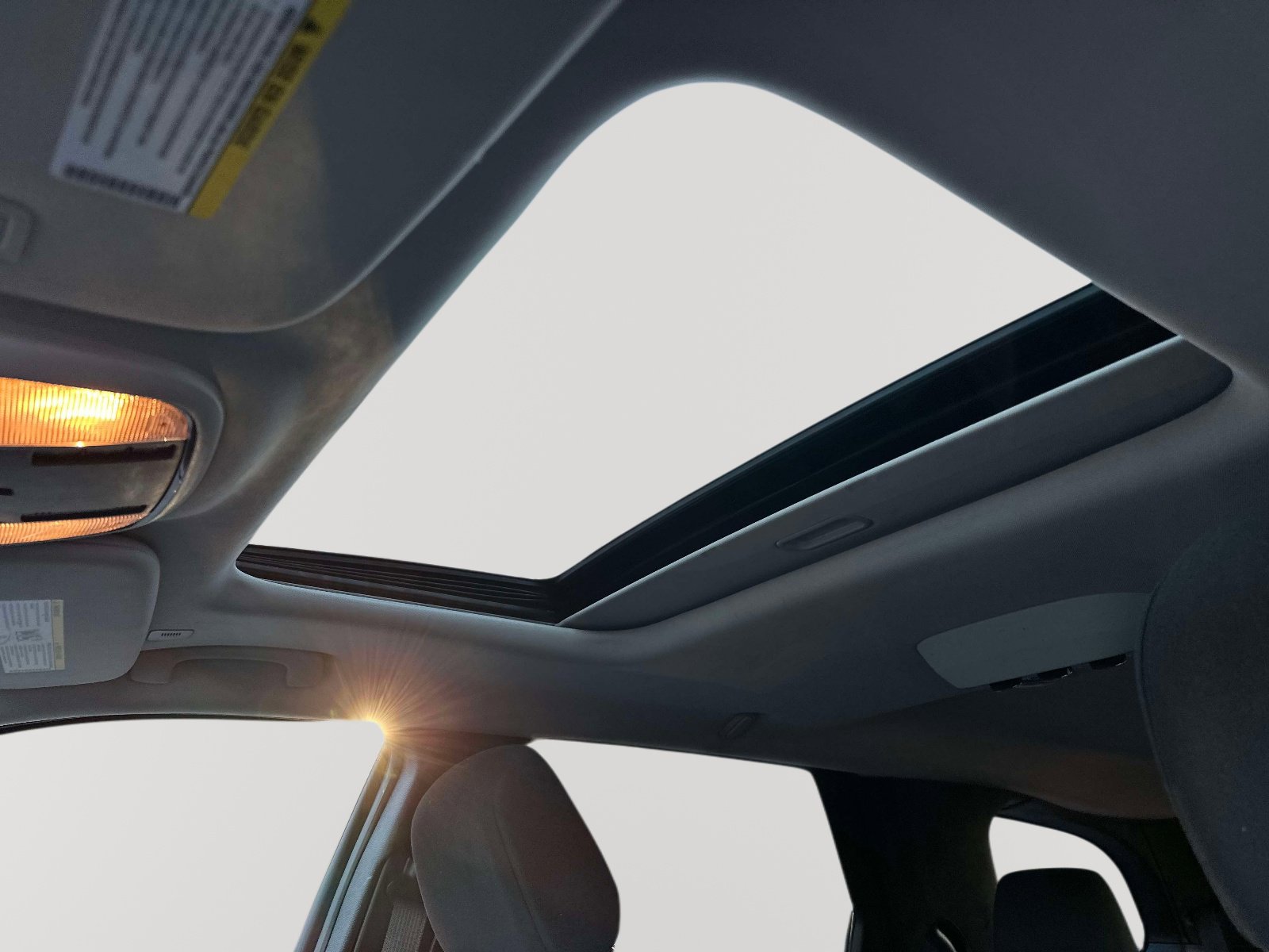 Used 2022 Dodge Durango SXT image 8