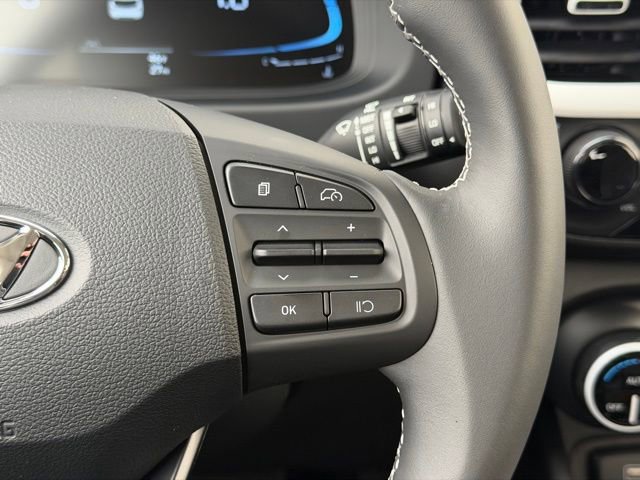 New 2026 Hyundai Venue SEL FWD image 18