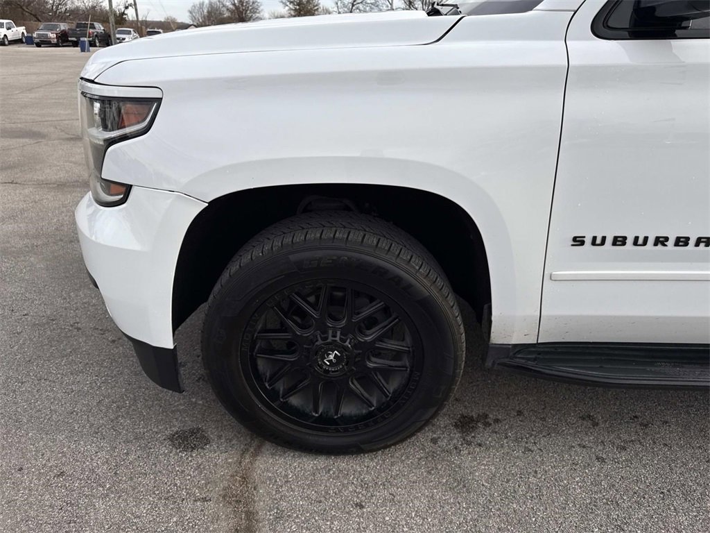 Used 2020 Chevrolet Suburban Premier image 36