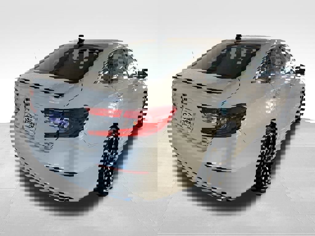 Used 2022 Honda Accord Sport image 5