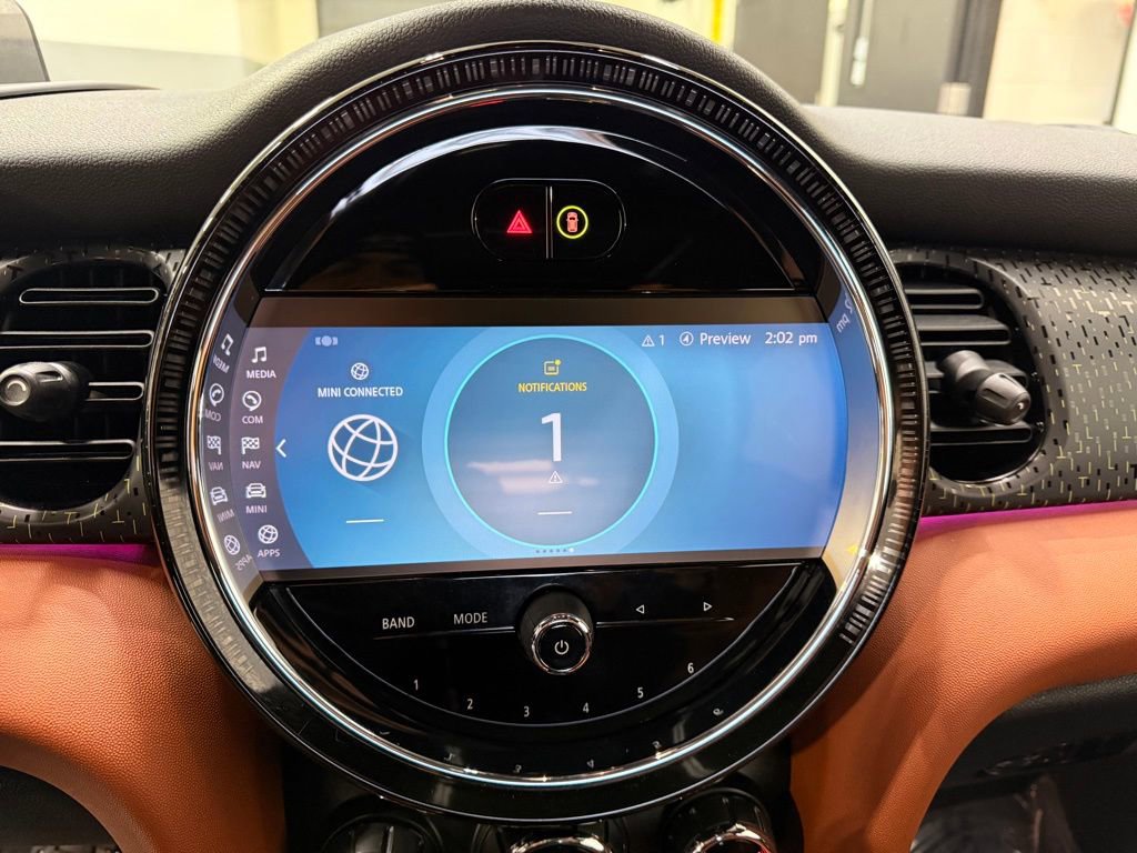 Certified 2024 MINI Cooper SE image 17