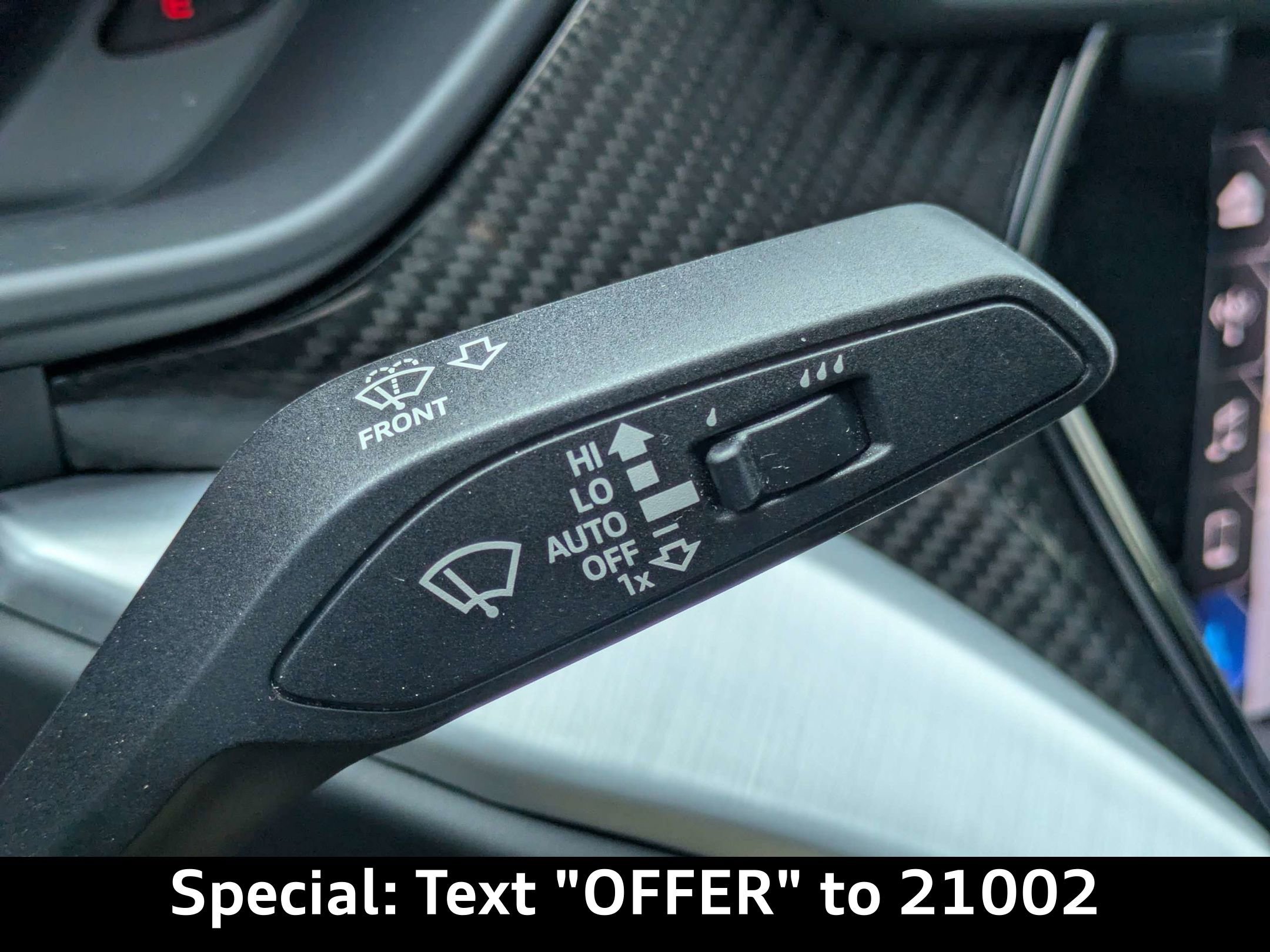 Used 2020 Lamborghini Urus AWD/4WD image 32