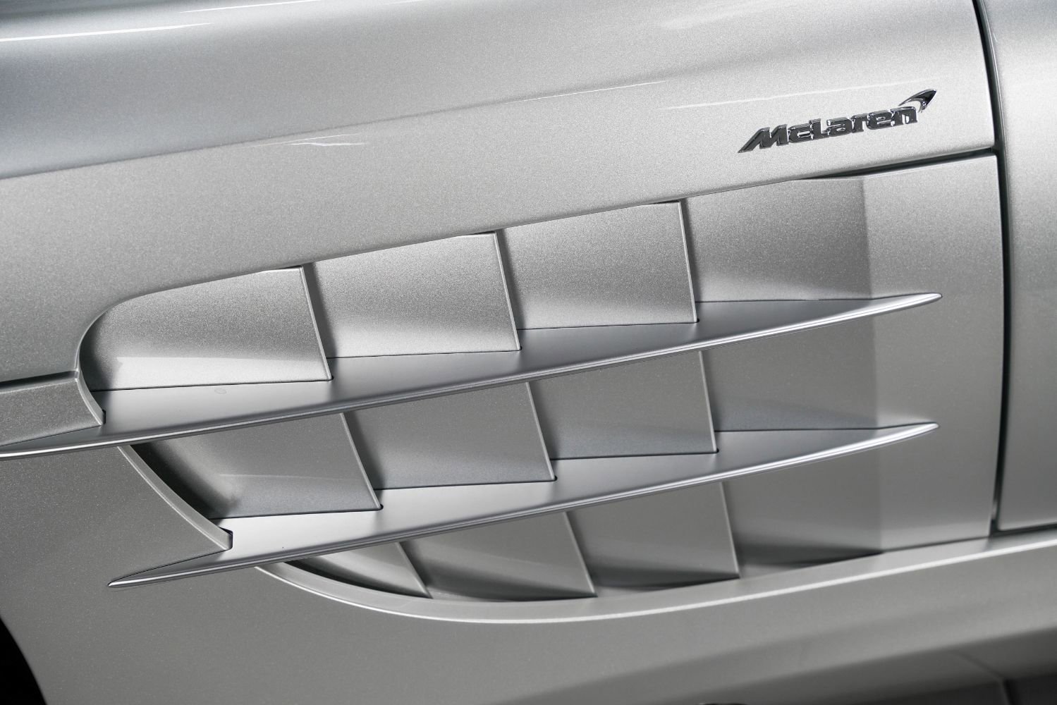 Used 2005 Mercedes-Benz SLR Coupe image 20