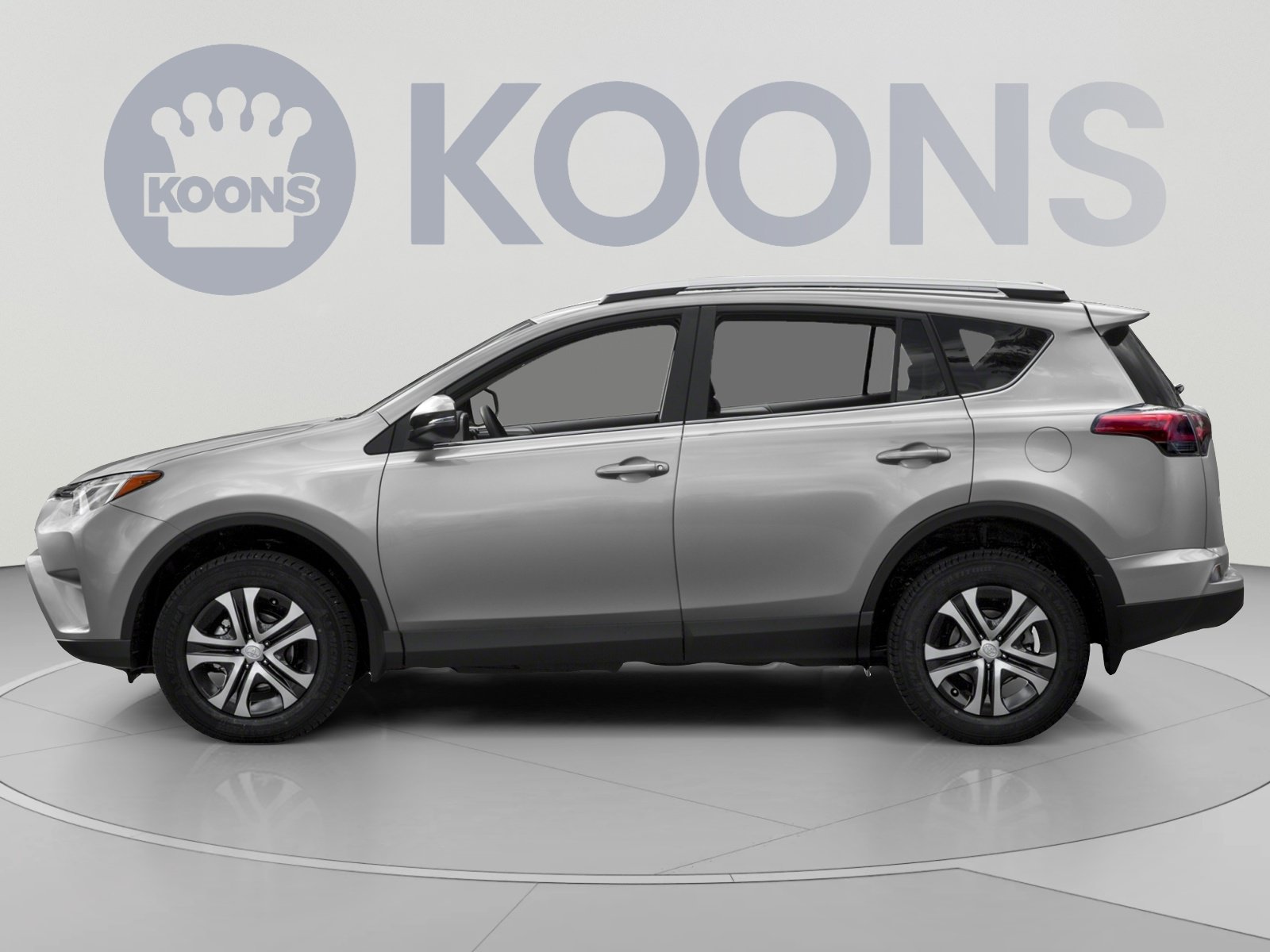 Used 2018 Toyota RAV4 LE w/ All Weather Liner Package AWD/4WD image 4