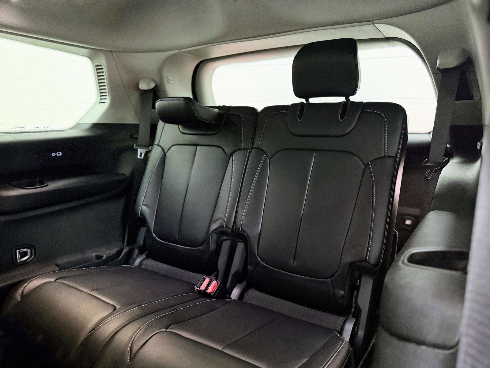 Used 2021 Jeep Grand Cherokee L Limited image 18