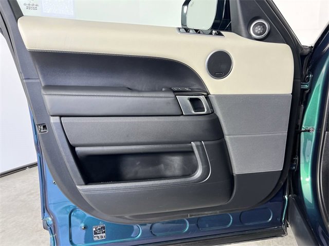 Used 2020 Land Rover Range Rover Sport HST image 22