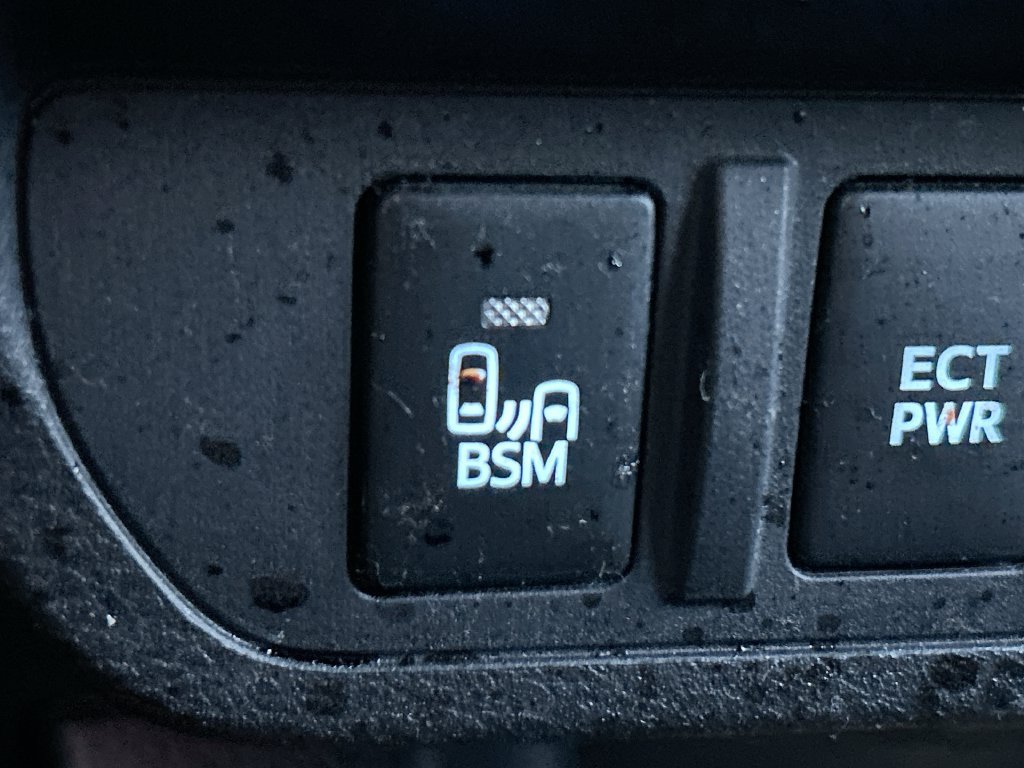 Used 2022 Toyota Tacoma TRD Sport w/ Technology Package RWD image 34