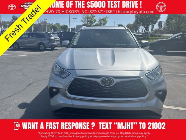 Used 2025 Toyota Highlander XLE image 8