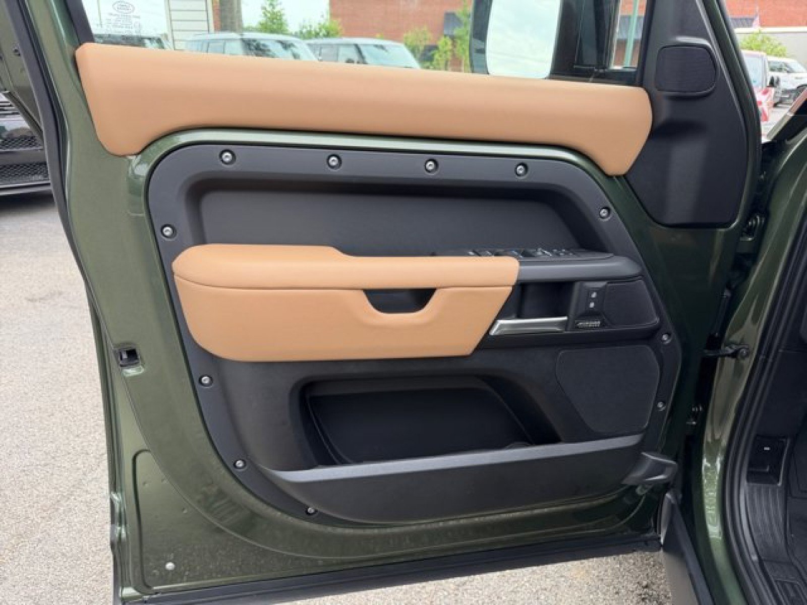 New 2026 Land Rover Defender 110 X-Dynamic SE AWD/4WD image 20