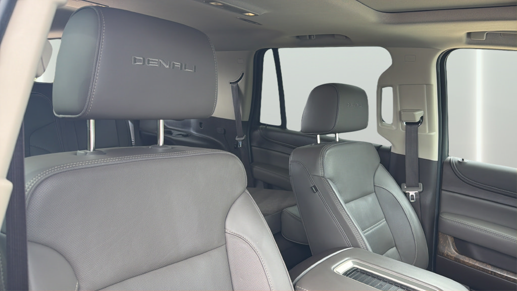 Used 2018 GMC Yukon Denali RWD image 28