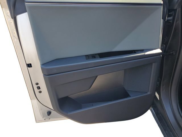 Used 2025 Tesla Cybertruck AWD Crew Cab image 26