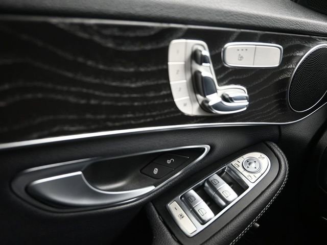Used 2018 Mercedes-Benz C 300 Sedan w/ Premium Package image 32