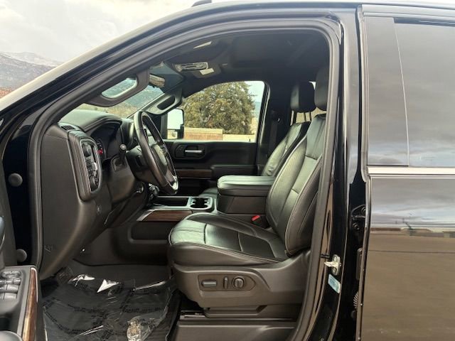 Used 2023 Chevrolet Silverado 2500 High Country w/ Z71 Off-Road Package image 11