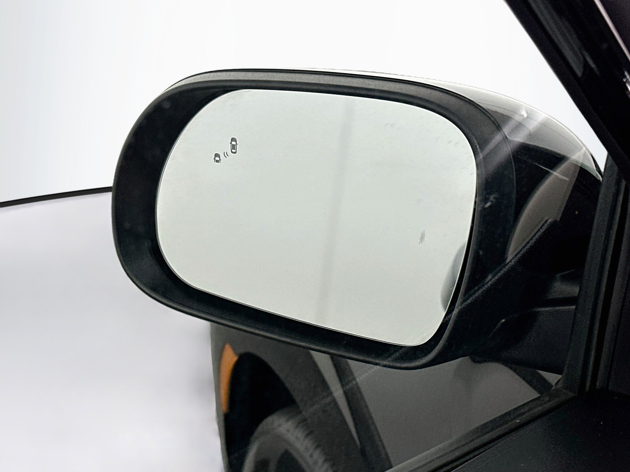 Used 2025 Kia Soul LX w/ LX Technology Package FWD image 16