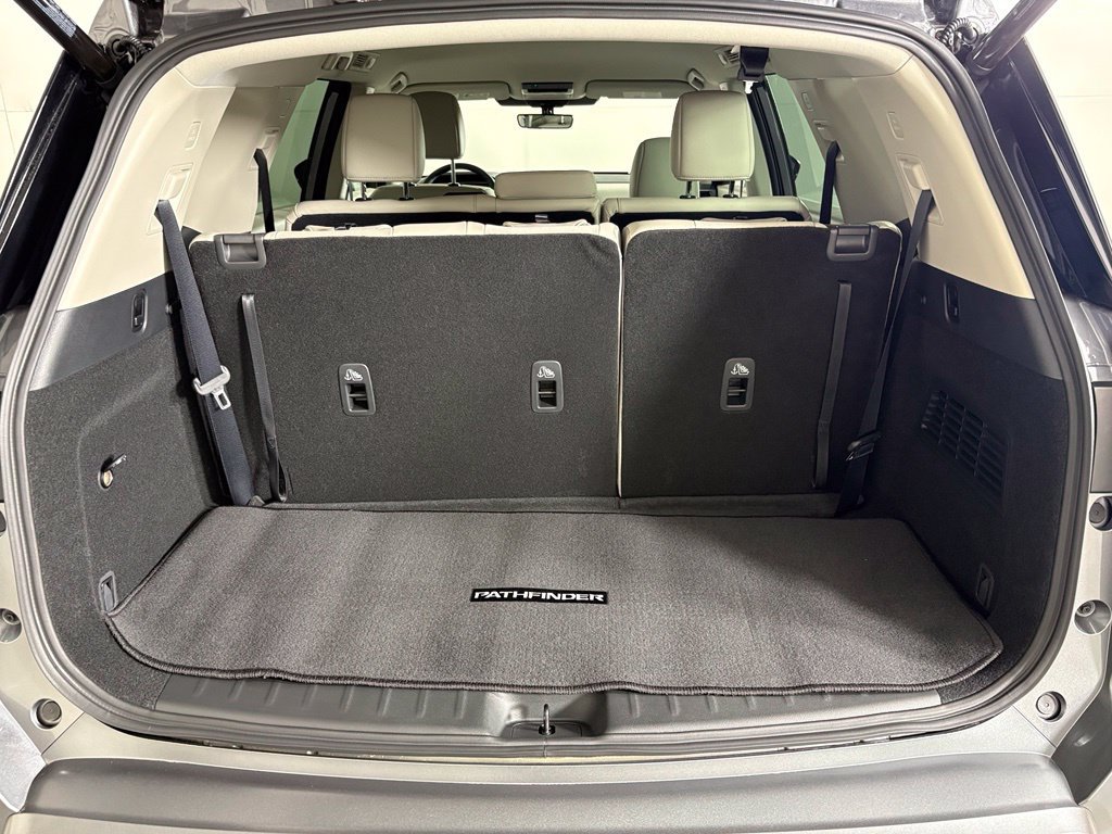 New 2026 Nissan Pathfinder SL FWD image 18
