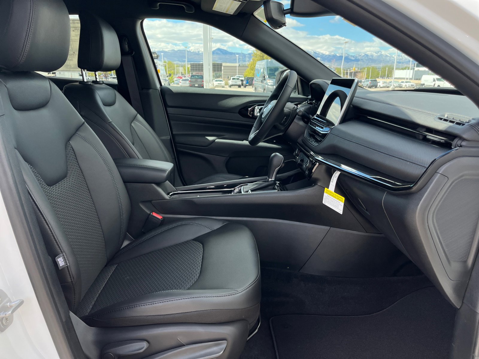 New 2026 Jeep Compass Latitude image 27