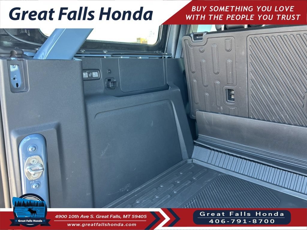 Used 2025 Ford Bronco Outer Banks AWD/4WD image 11