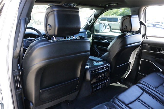 Used 2022 Jeep Wagoneer Series III image 23