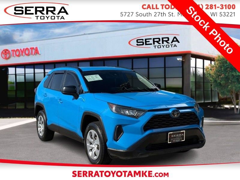 Used 2019 Toyota RAV4 LE w/ All Weather Liner Package FWD image 1